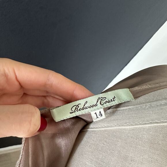 REDWOOD COURT Asymmetrical 100% Silk Sleeveless Top Blouse Abstract Artistic - Picture 8 of 11